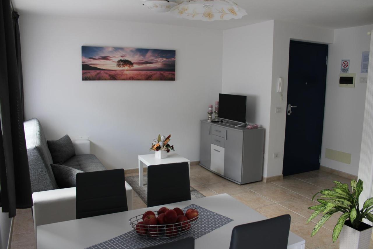 Apartmán Night And Day Predazzo Exteriér fotografie